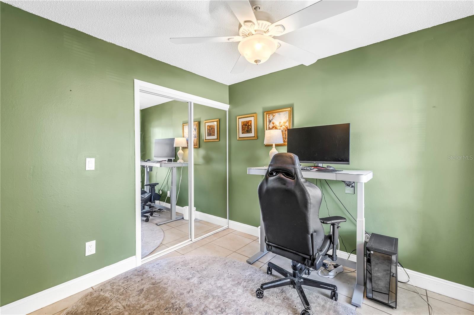 BENT TREE - Residential