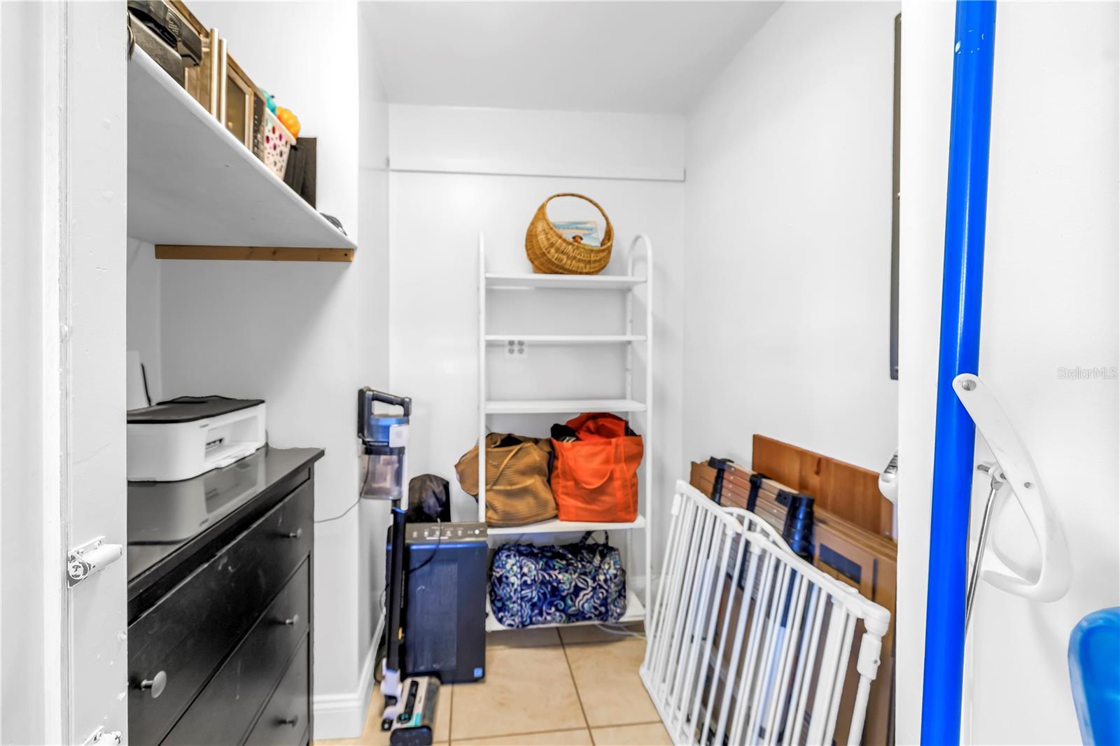 BENT TREE - Residential