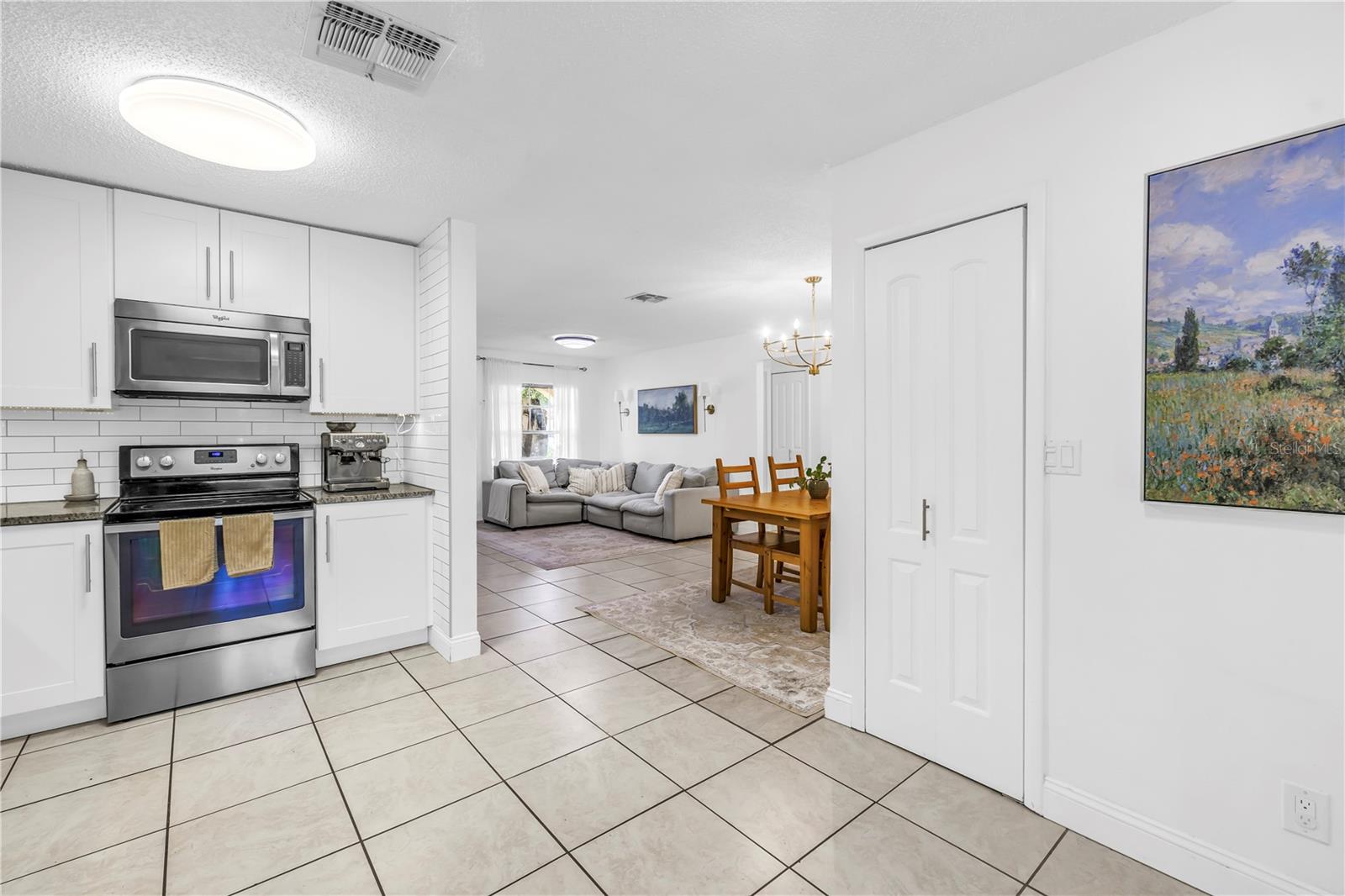 BENT TREE - Residential