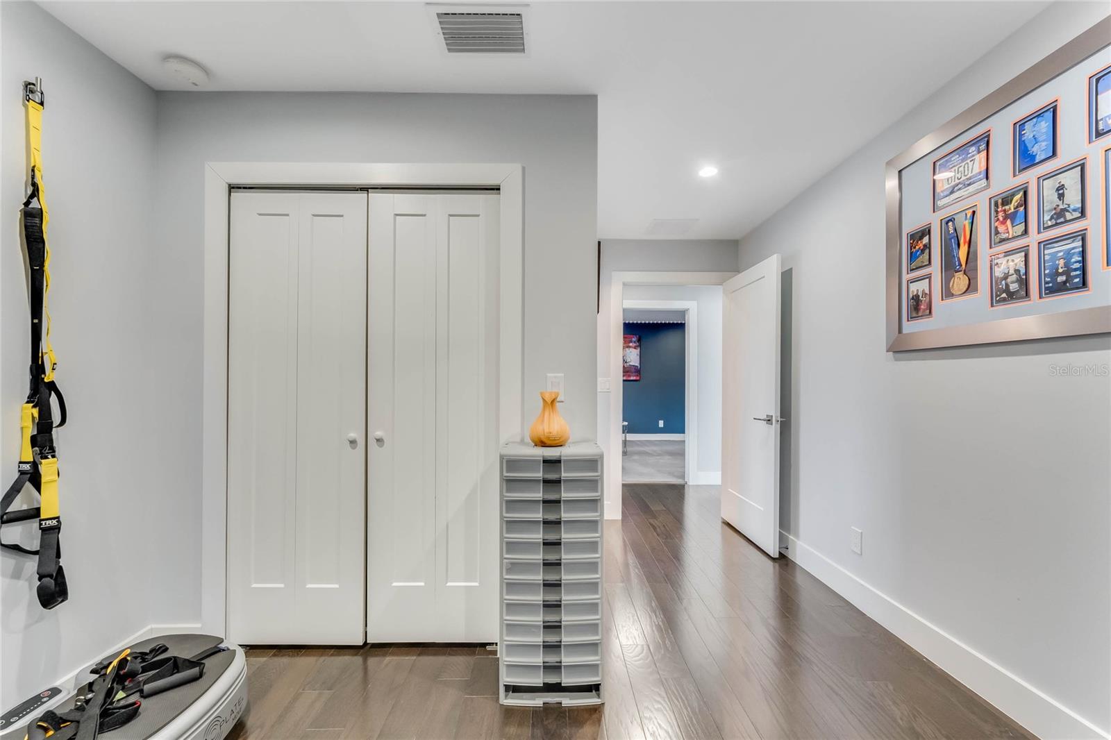 LAKE KNOWLES TERRACE - Residential