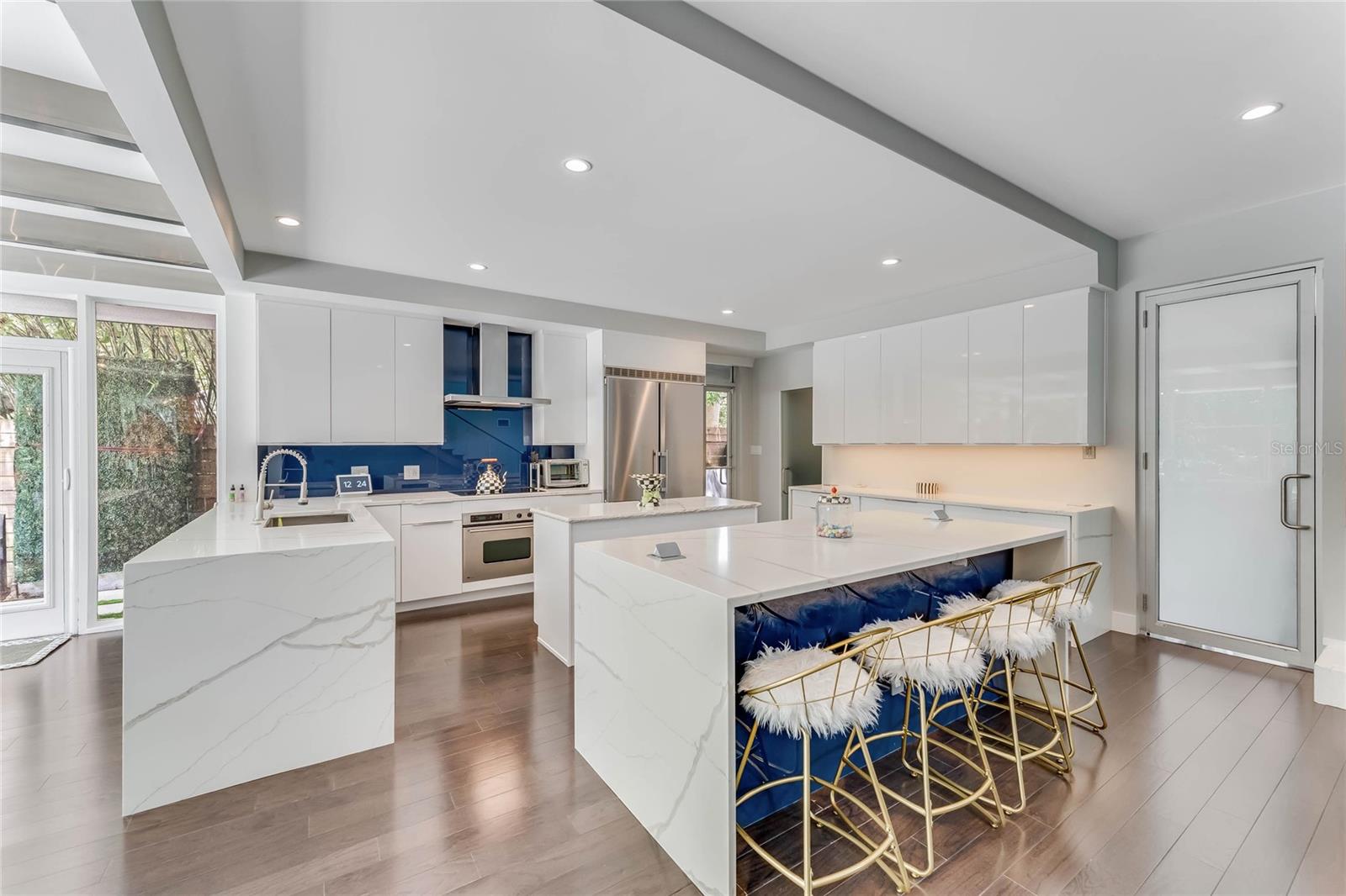 LAKE KNOWLES TERRACE - Residential