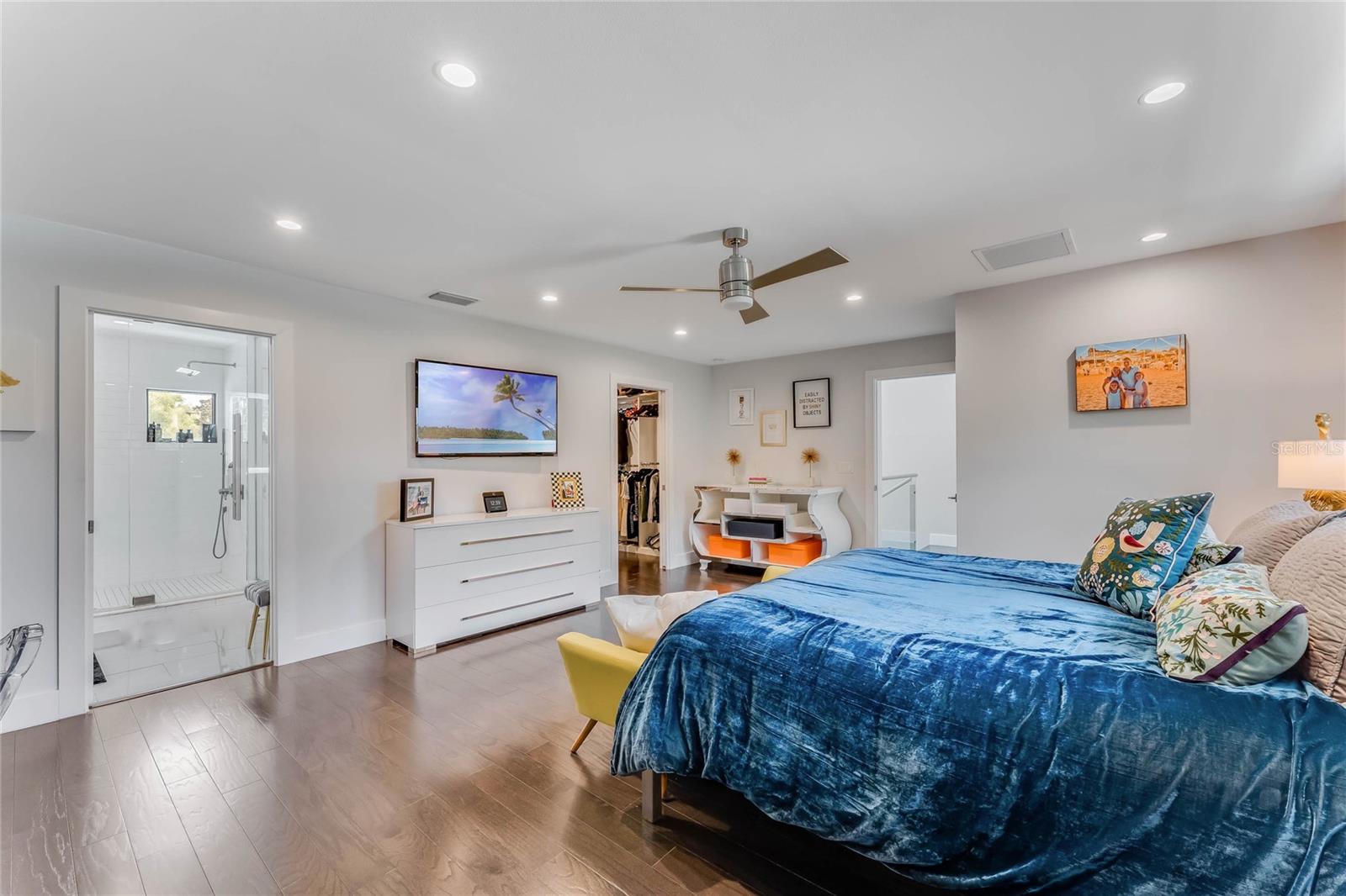 LAKE KNOWLES TERRACE - Residential