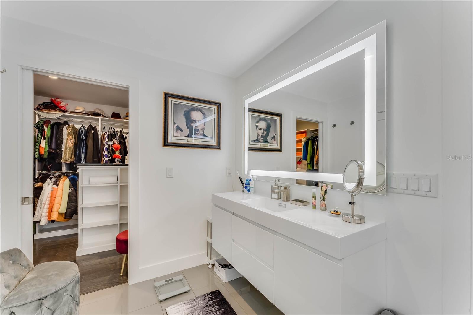 LAKE KNOWLES TERRACE - Residential