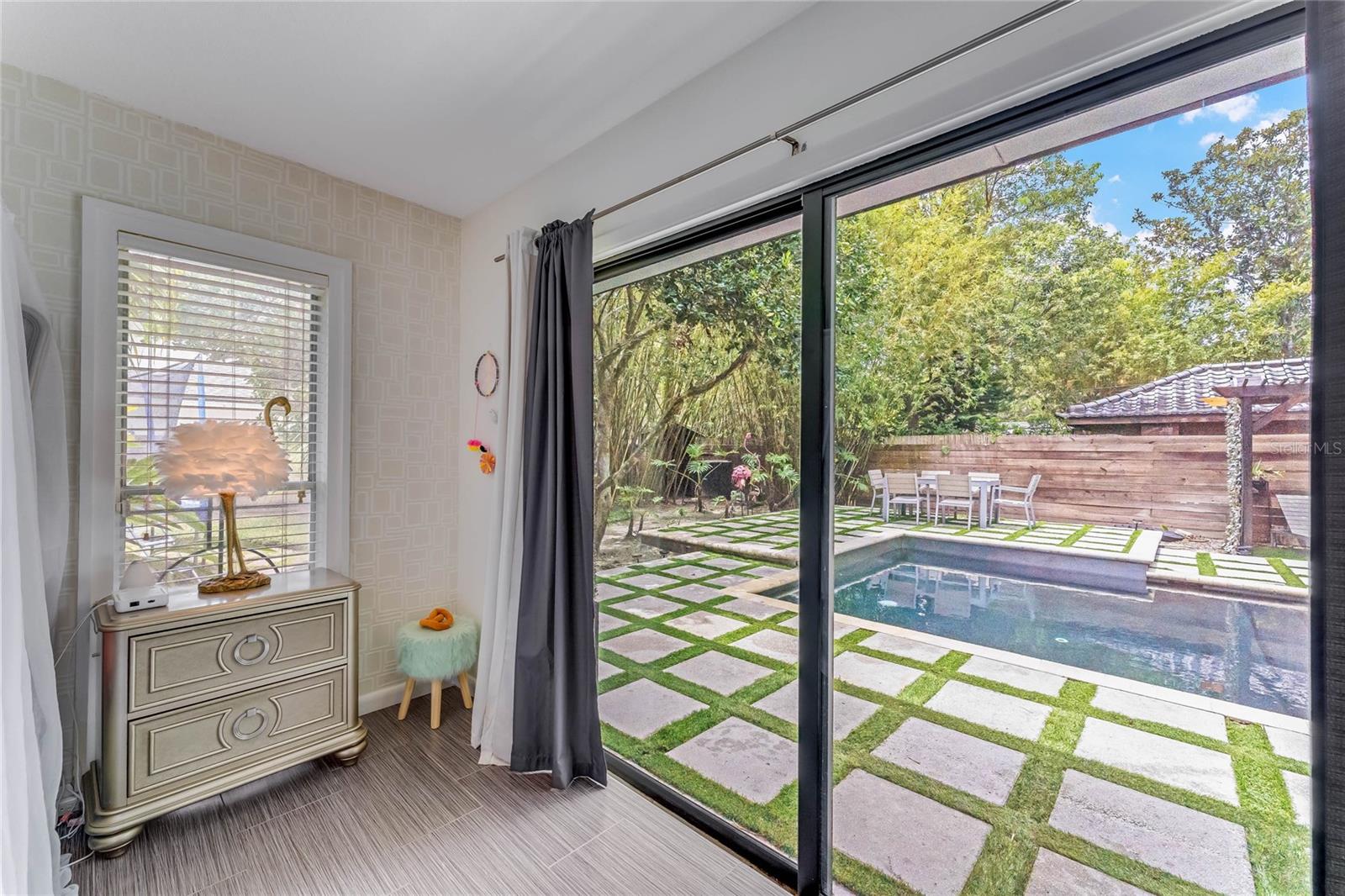 LAKE KNOWLES TERRACE - Residential