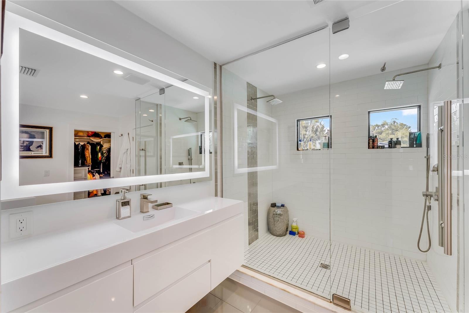 LAKE KNOWLES TERRACE - Residential