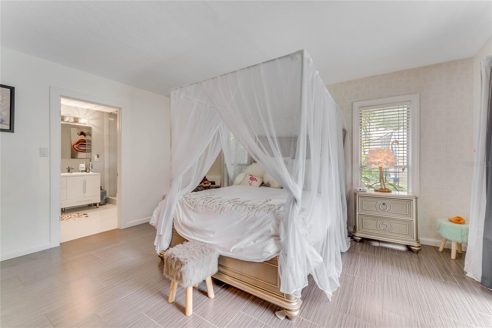 LAKE KNOWLES TERRACE - Residential