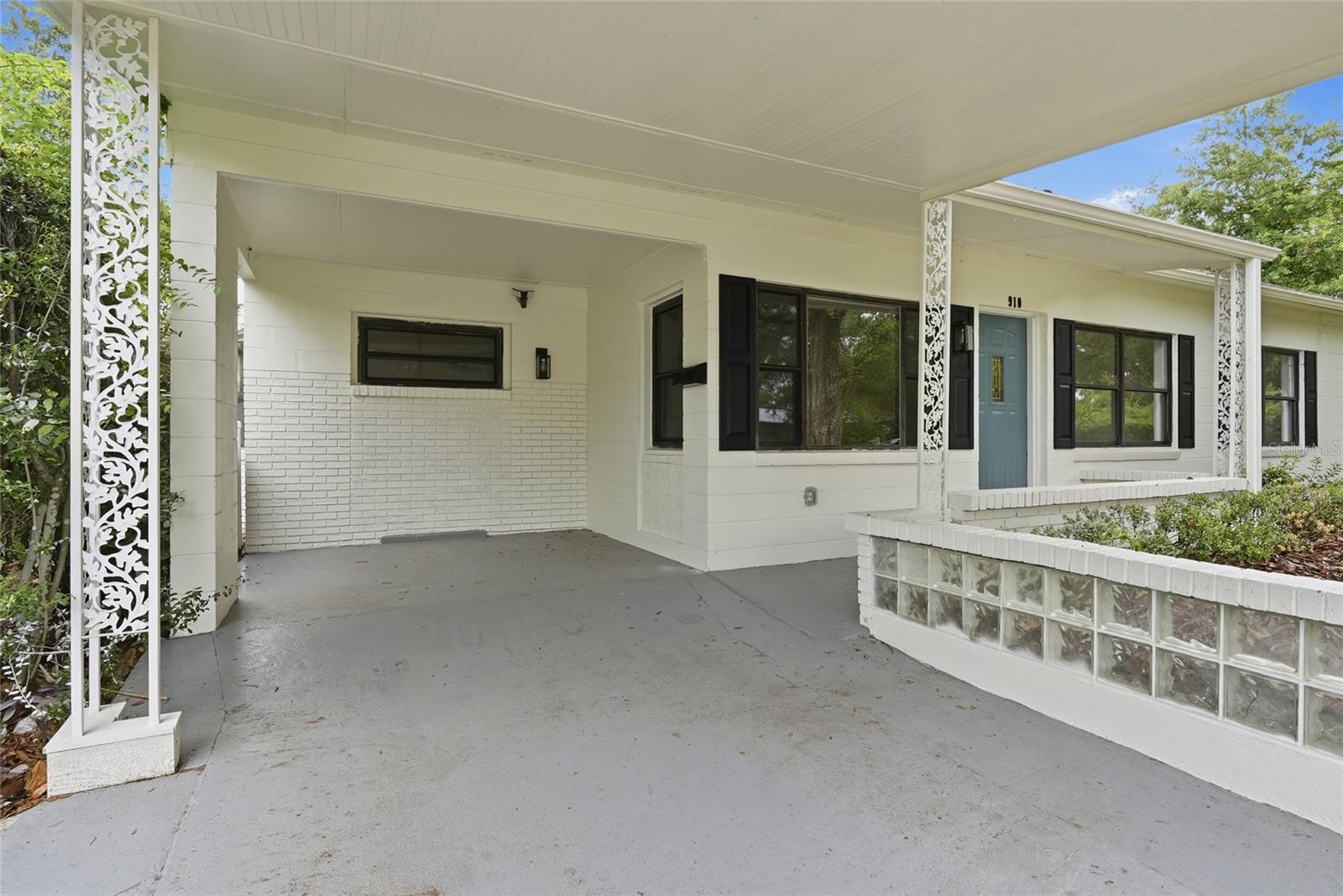 910 NE 24TH STREET