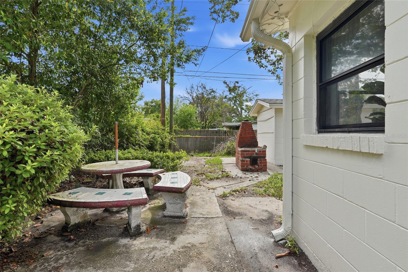 FLORIDA GARDENS - Residential