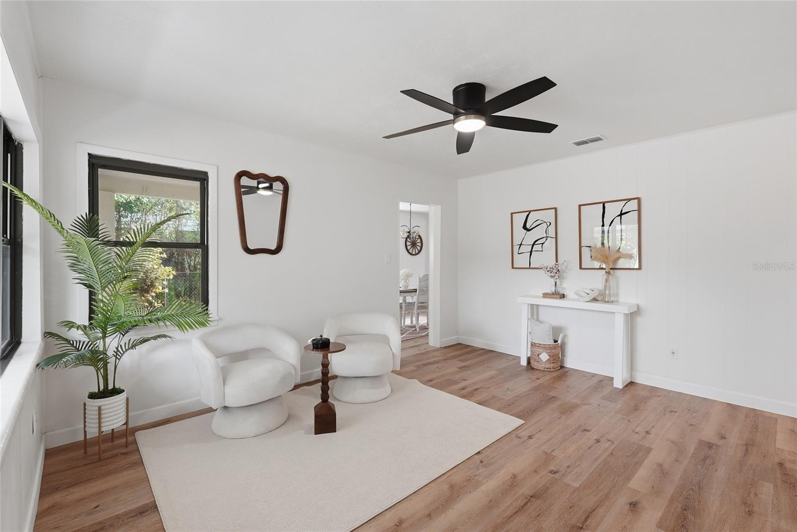 FLORIDA GARDENS - Residential
