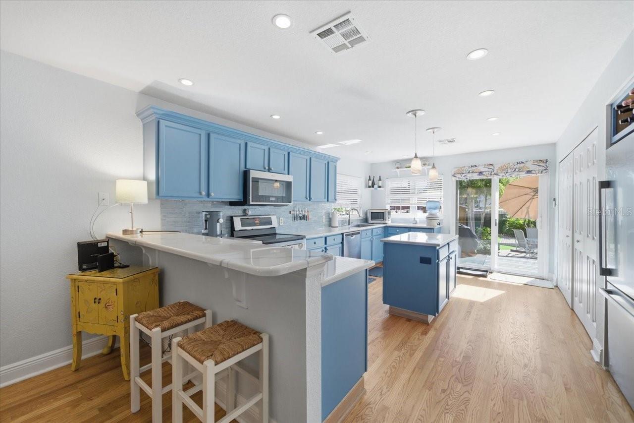 OLD KENTUCKY - Residential