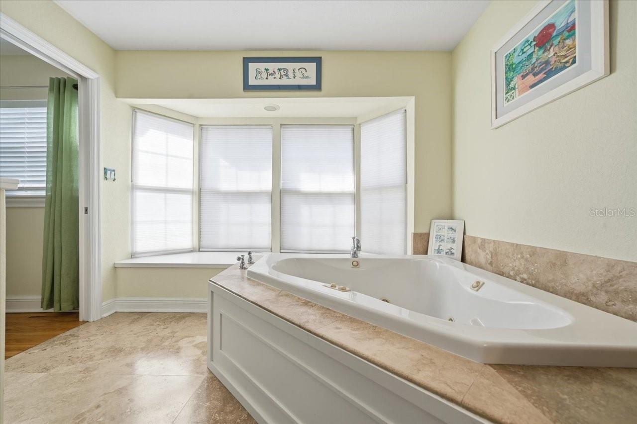 OLD KENTUCKY - Residential