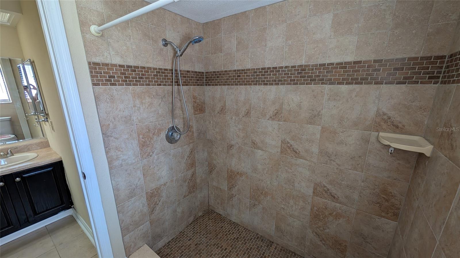 PIEDMONT LAKES PH 04 - Residential Lease