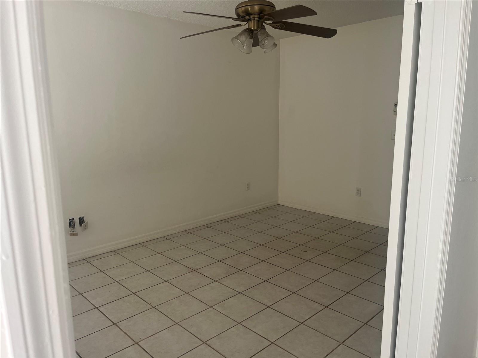 LAKEWOOD AT THE CROSSINGS UNIT TWO - Residential