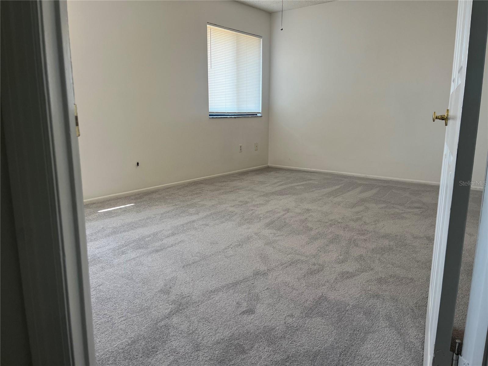 LAKEWOOD AT THE CROSSINGS UNIT TWO - Residential