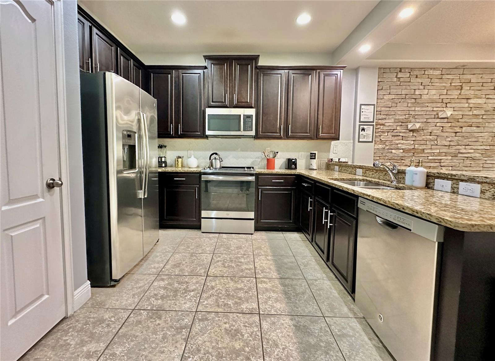 FOUNTAINS AT CHAMPIONSGATE PH 1 REP - Residential