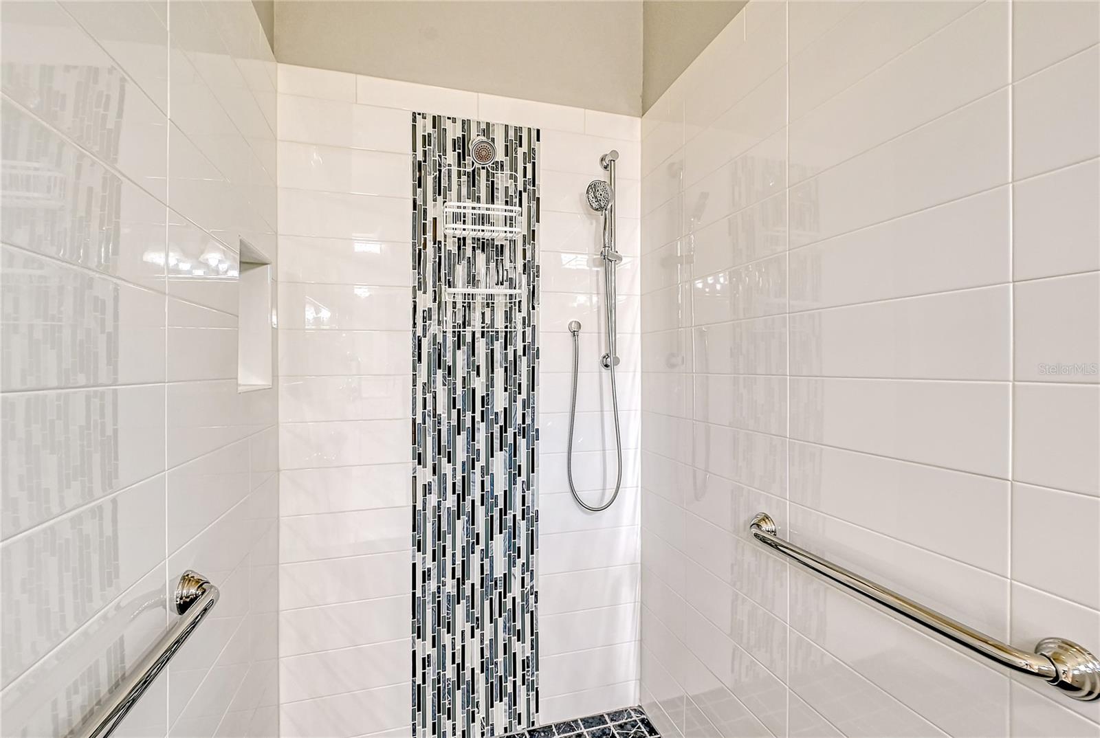 LEGACY ESTATES - Residential