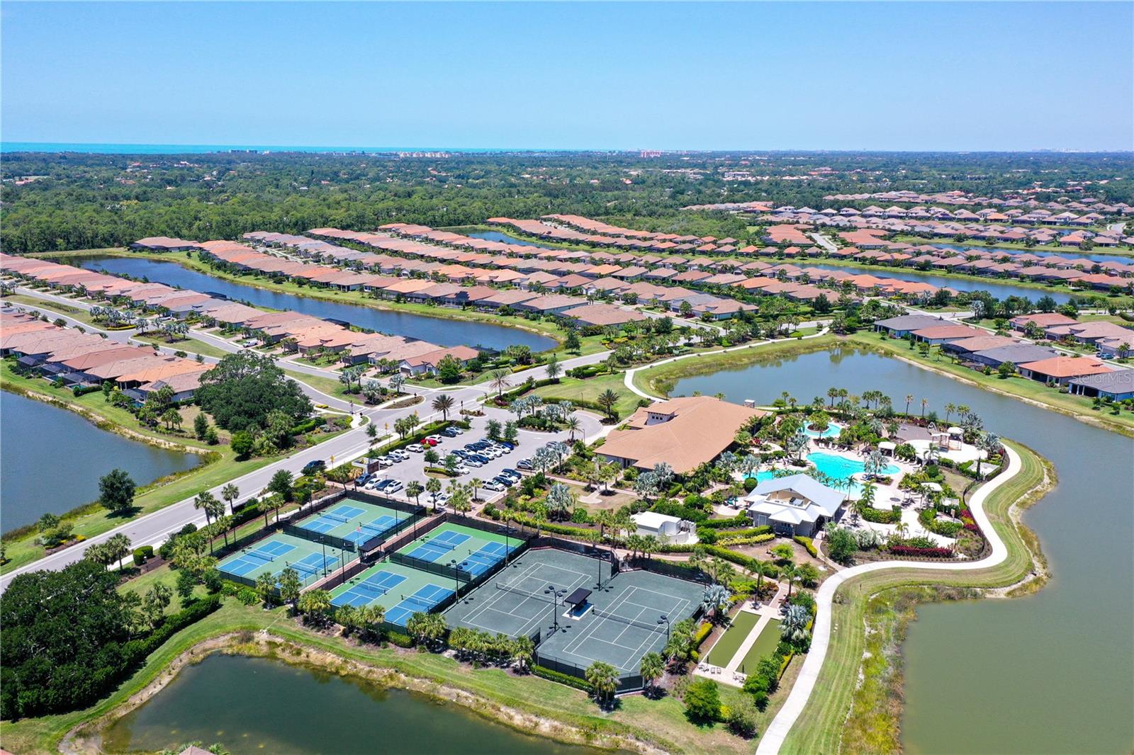 LEGACY ESTATES - Residential