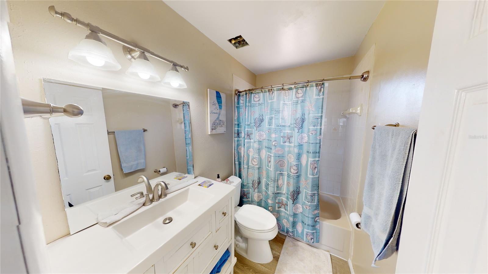 Bouchelles Island - Residential