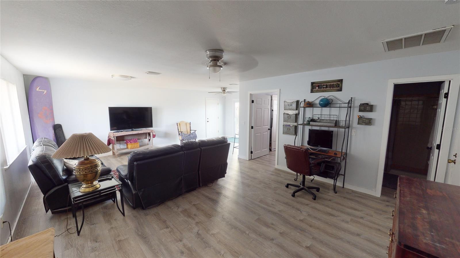 Bouchelles Island - Residential