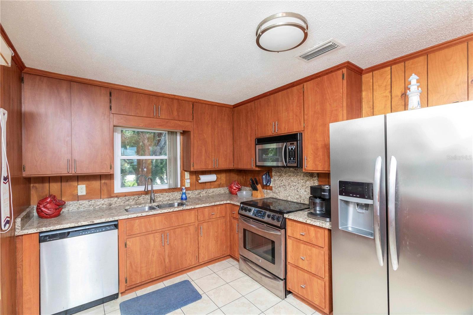 3461 GUM DRIVE