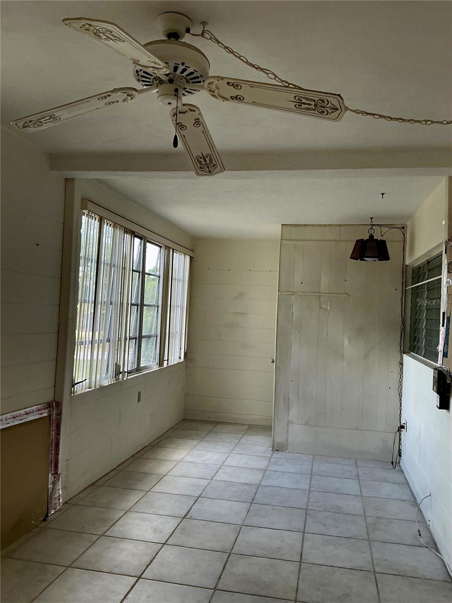 CLEARVIEW OAKS PARADISE - Residential