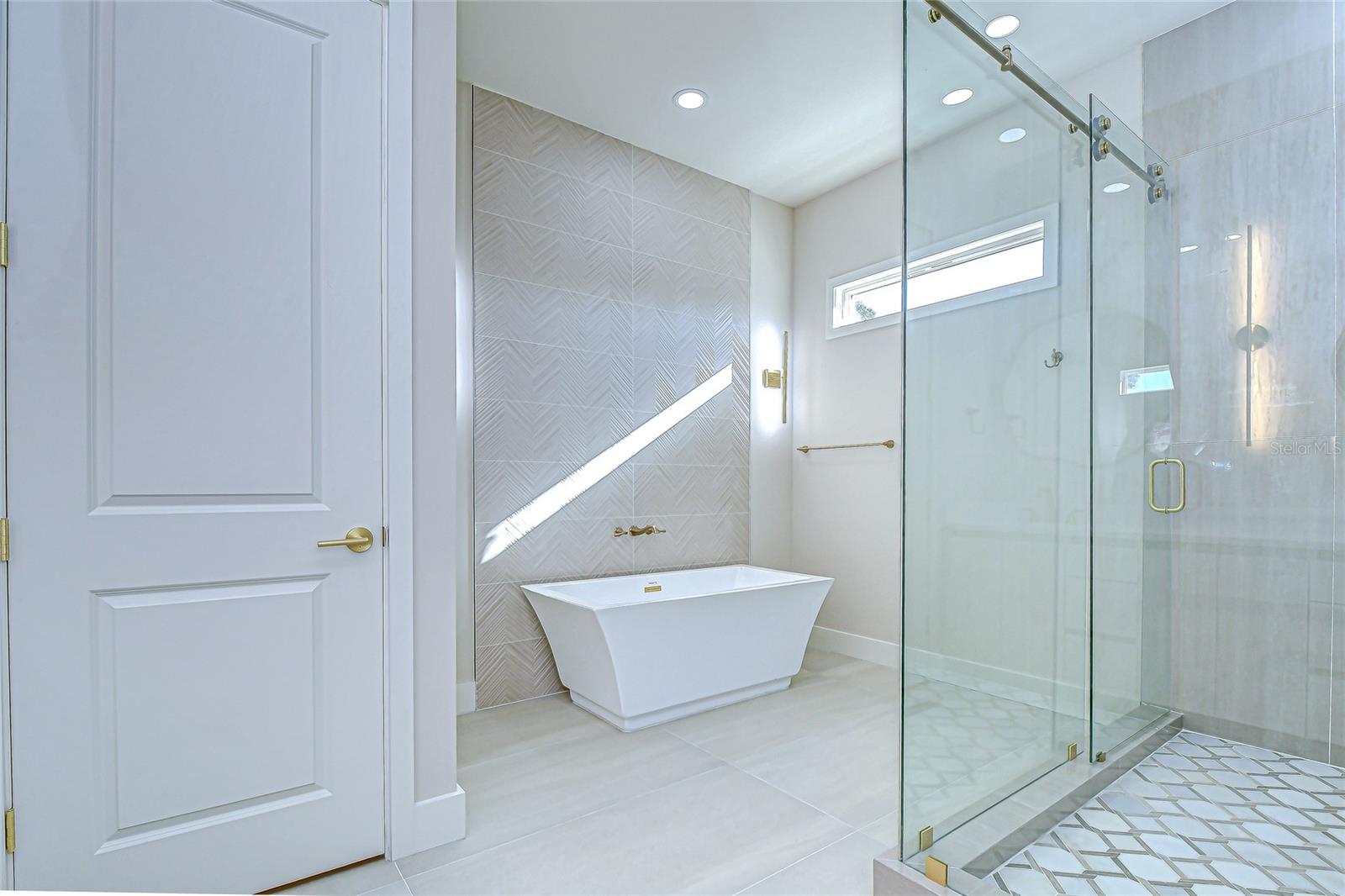 WELLSWOOD ESTATES - Residential