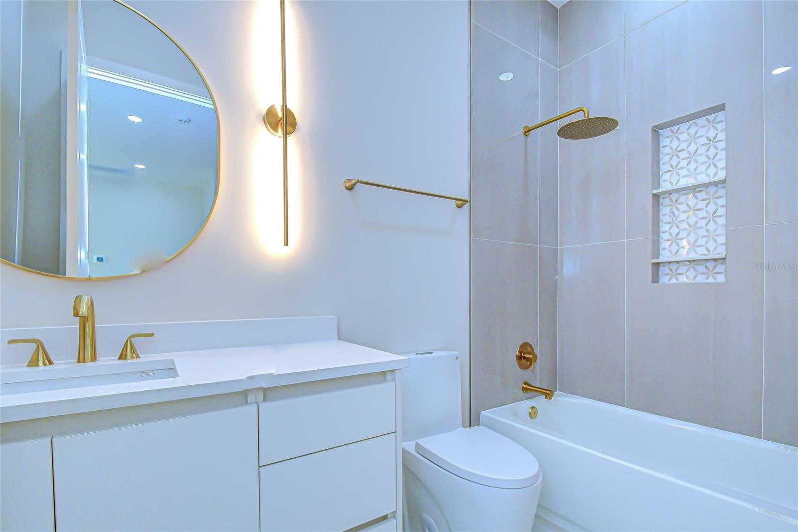 WELLSWOOD ESTATES - Residential