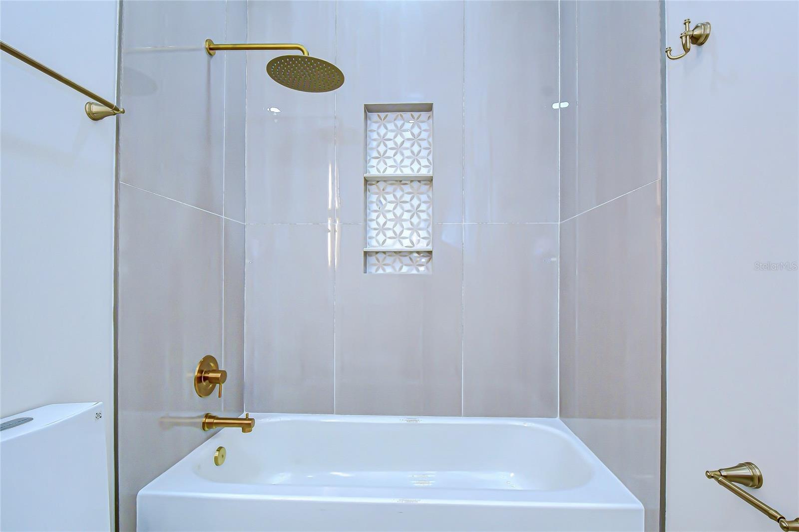 WELLSWOOD ESTATES - Residential