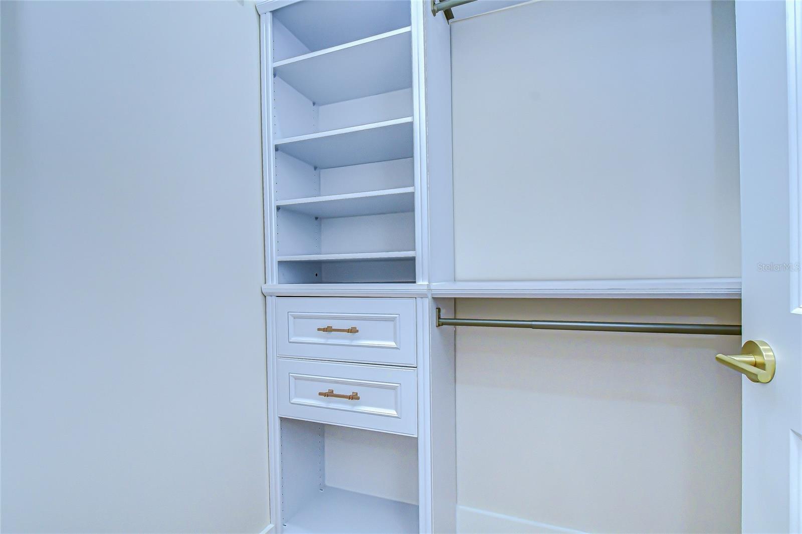 WELLSWOOD ESTATES - Residential