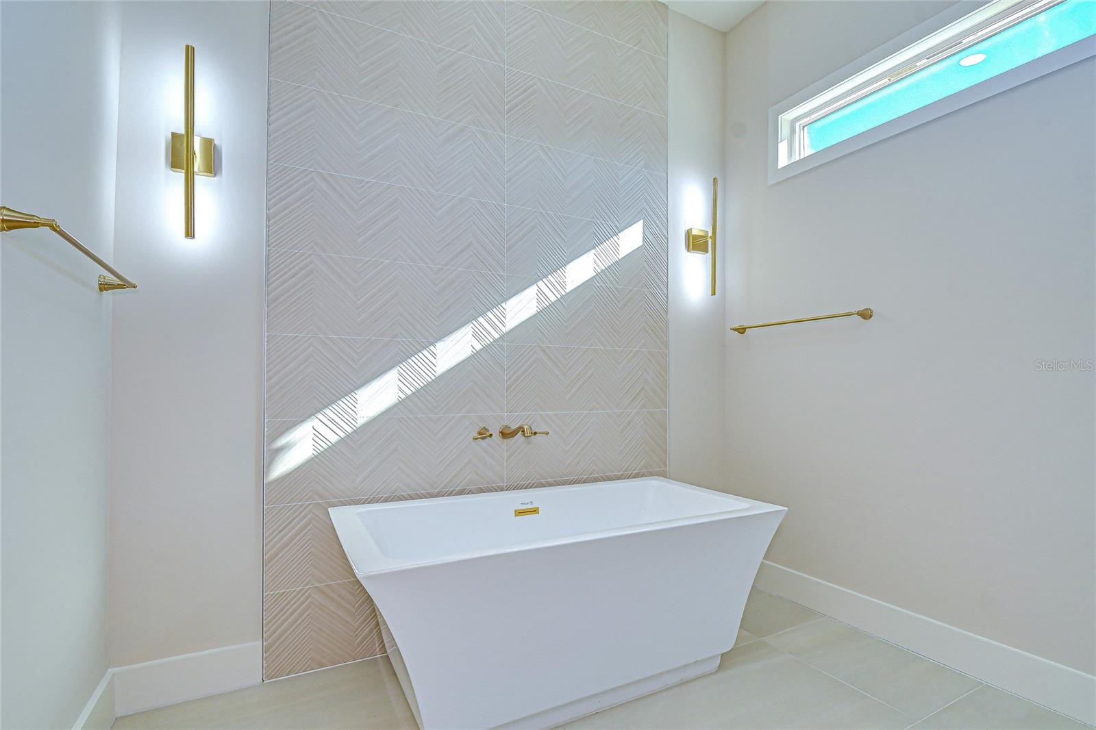 WELLSWOOD ESTATES - Residential