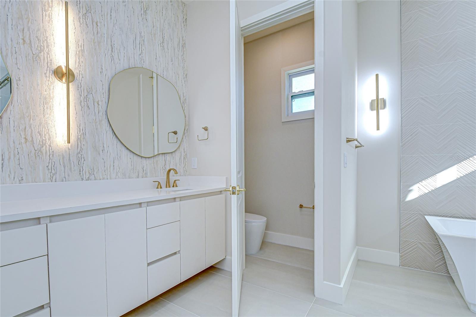 WELLSWOOD ESTATES - Residential