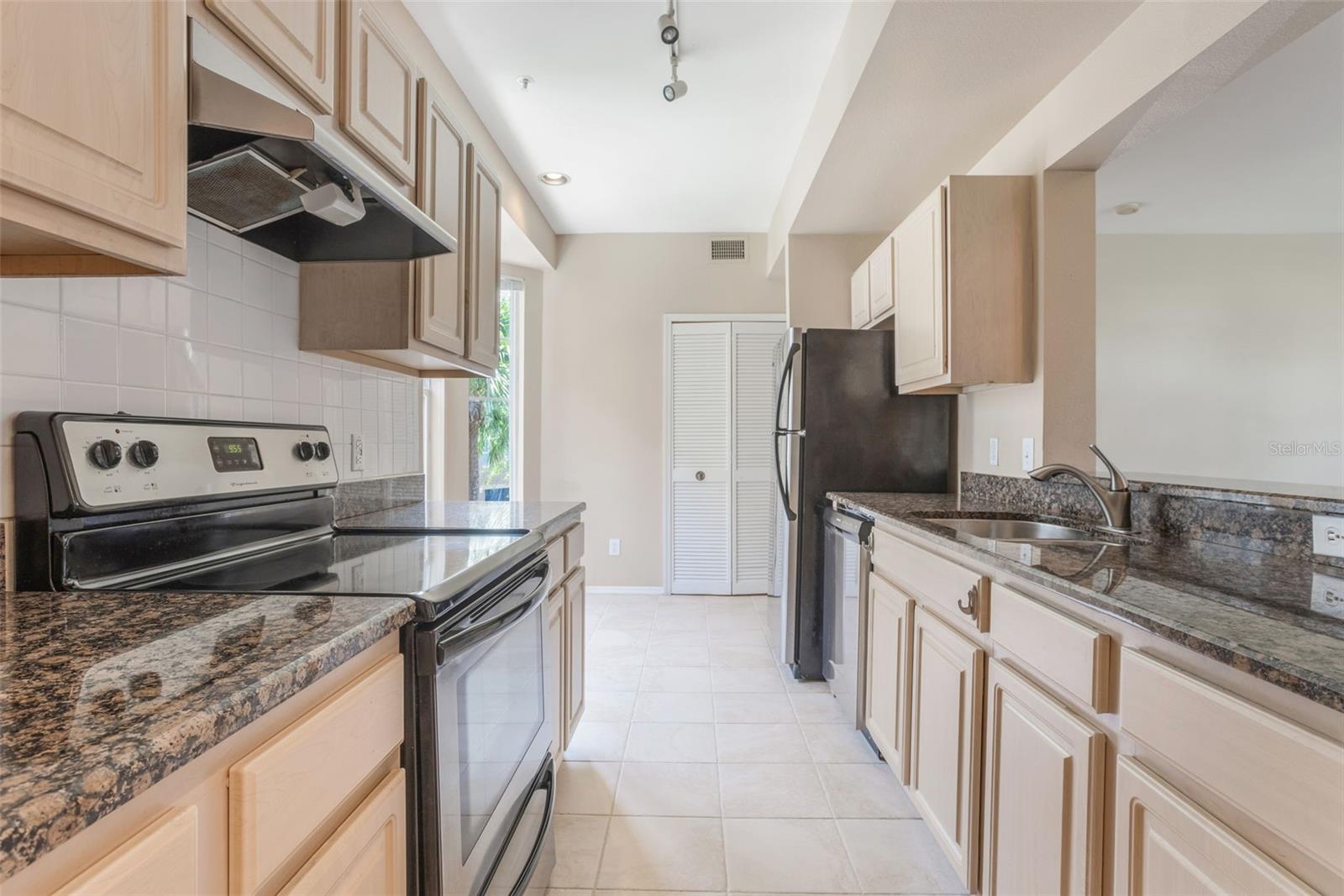 RESIDENCES AT SABAL POINT A CONDO - Residential