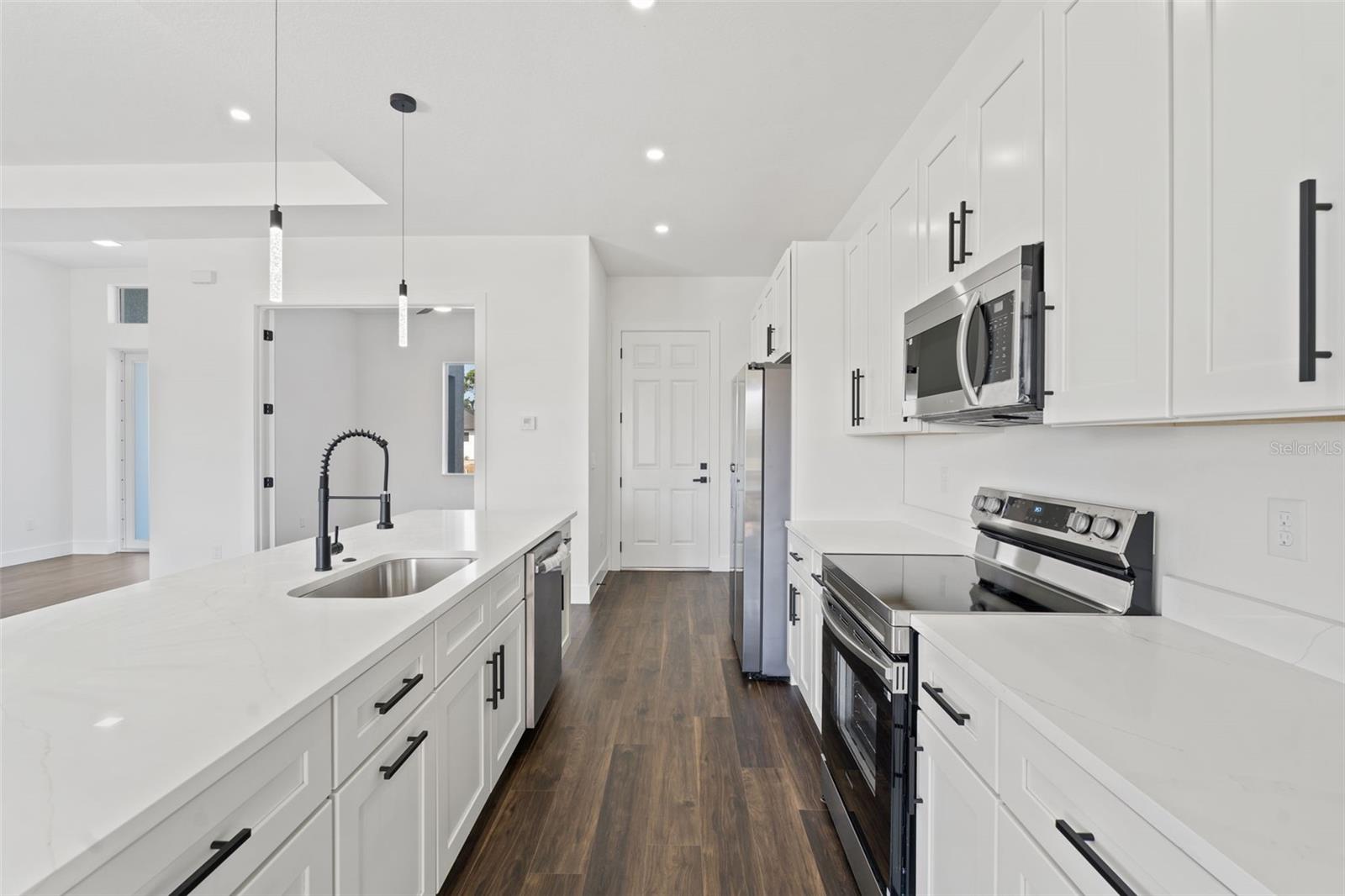 ROTONDA SANDS - Residential