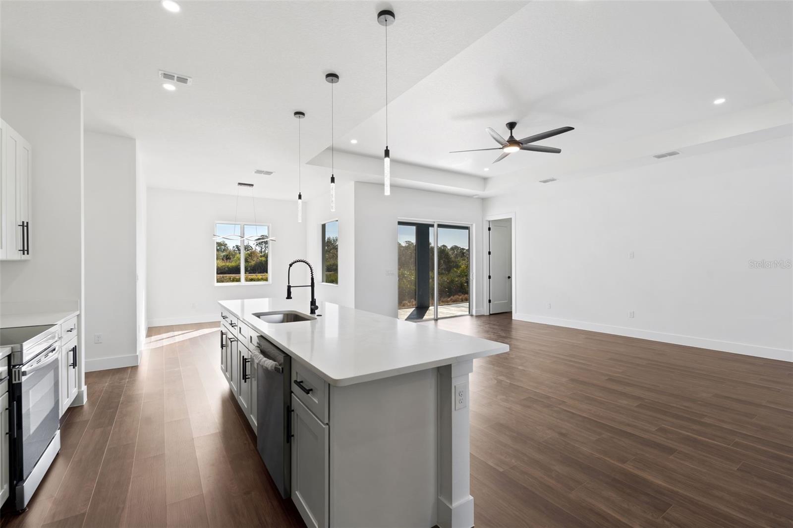 ROTONDA SANDS - Residential