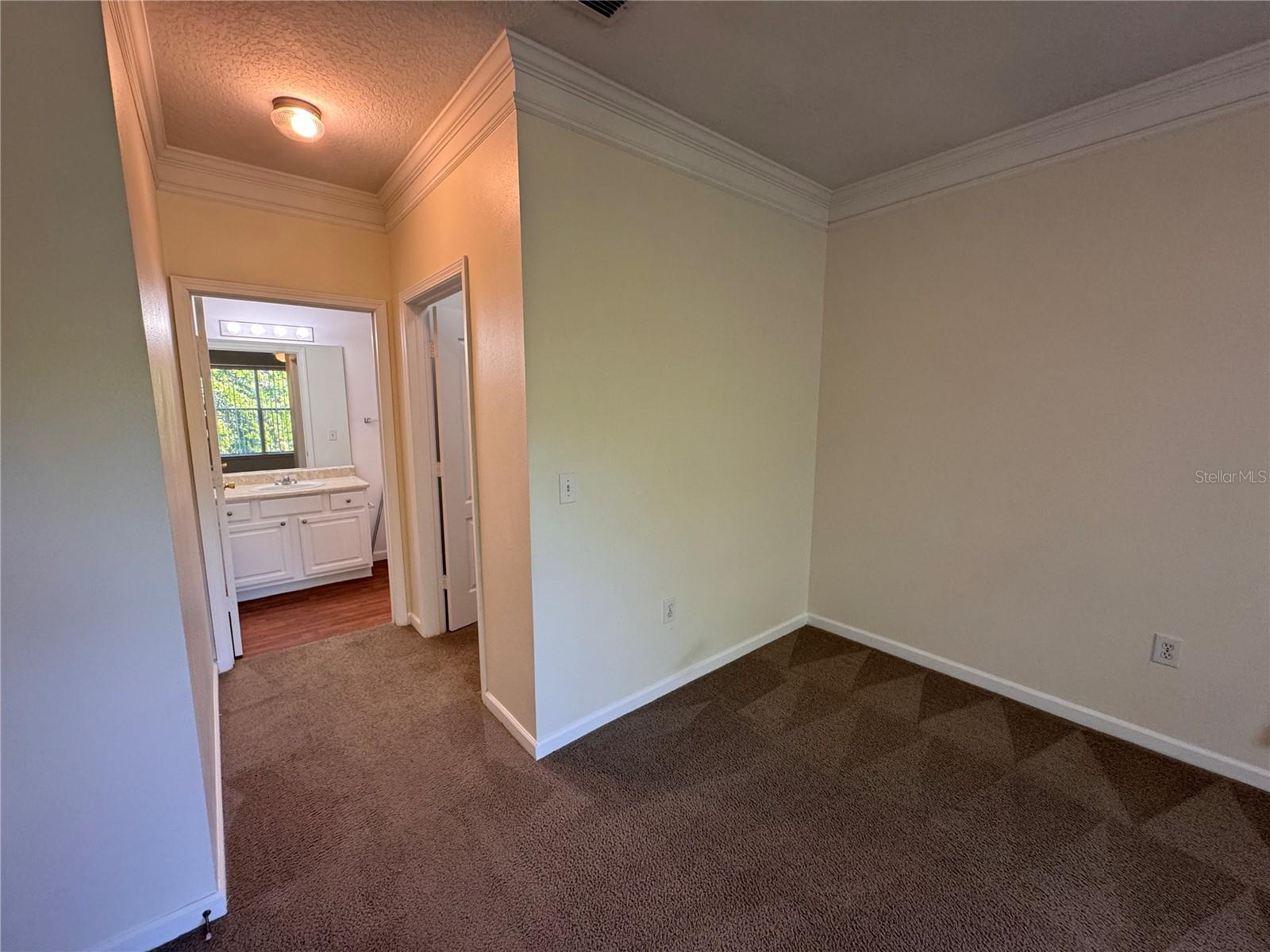 THE VILLAS CONDO - Residential