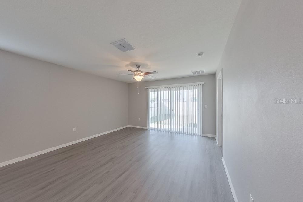 OCALA CROSSINGS - Residential Lease