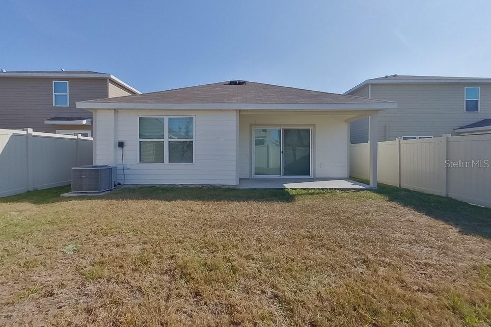 OCALA CROSSINGS - Residential Lease