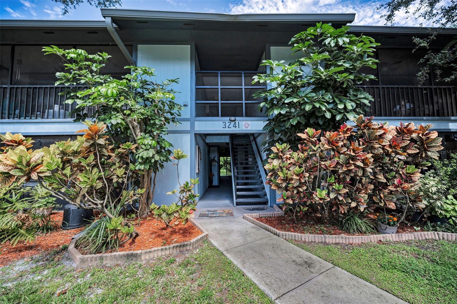 3241 FOX CHASE CIRCLE N 106
