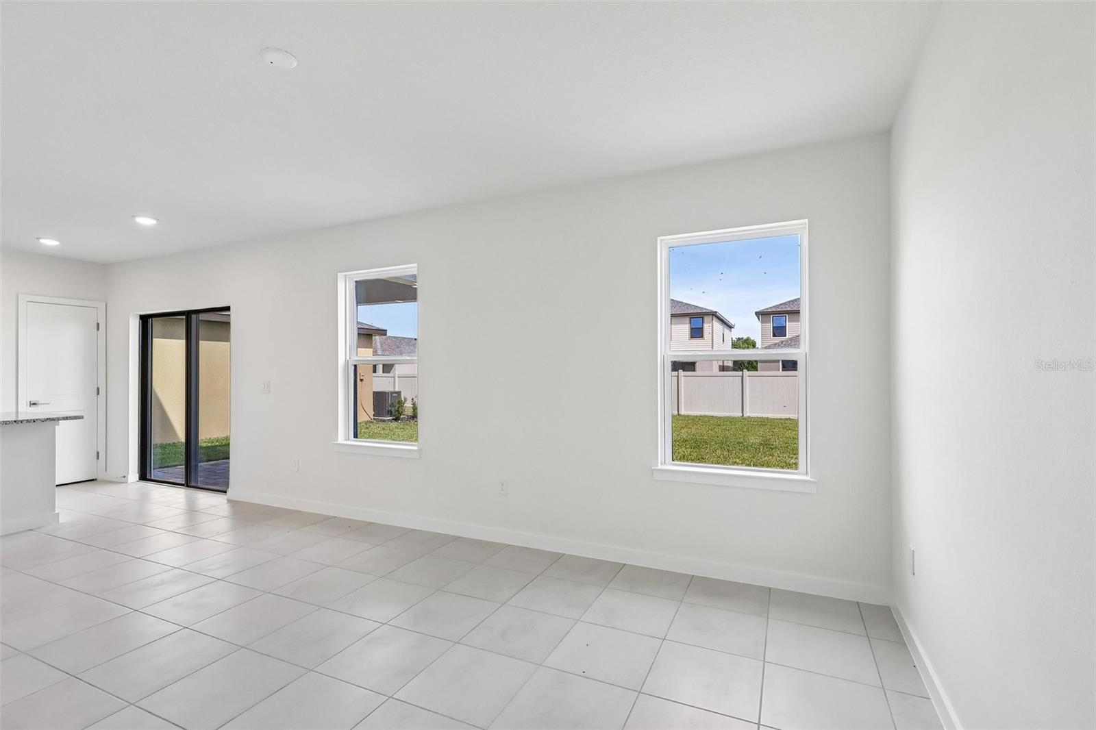 GRASSLANDS WEST - Residential