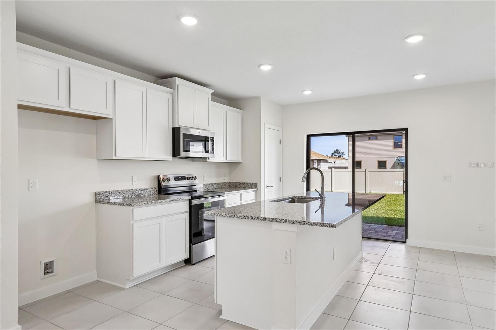 GRASSLANDS WEST - Residential