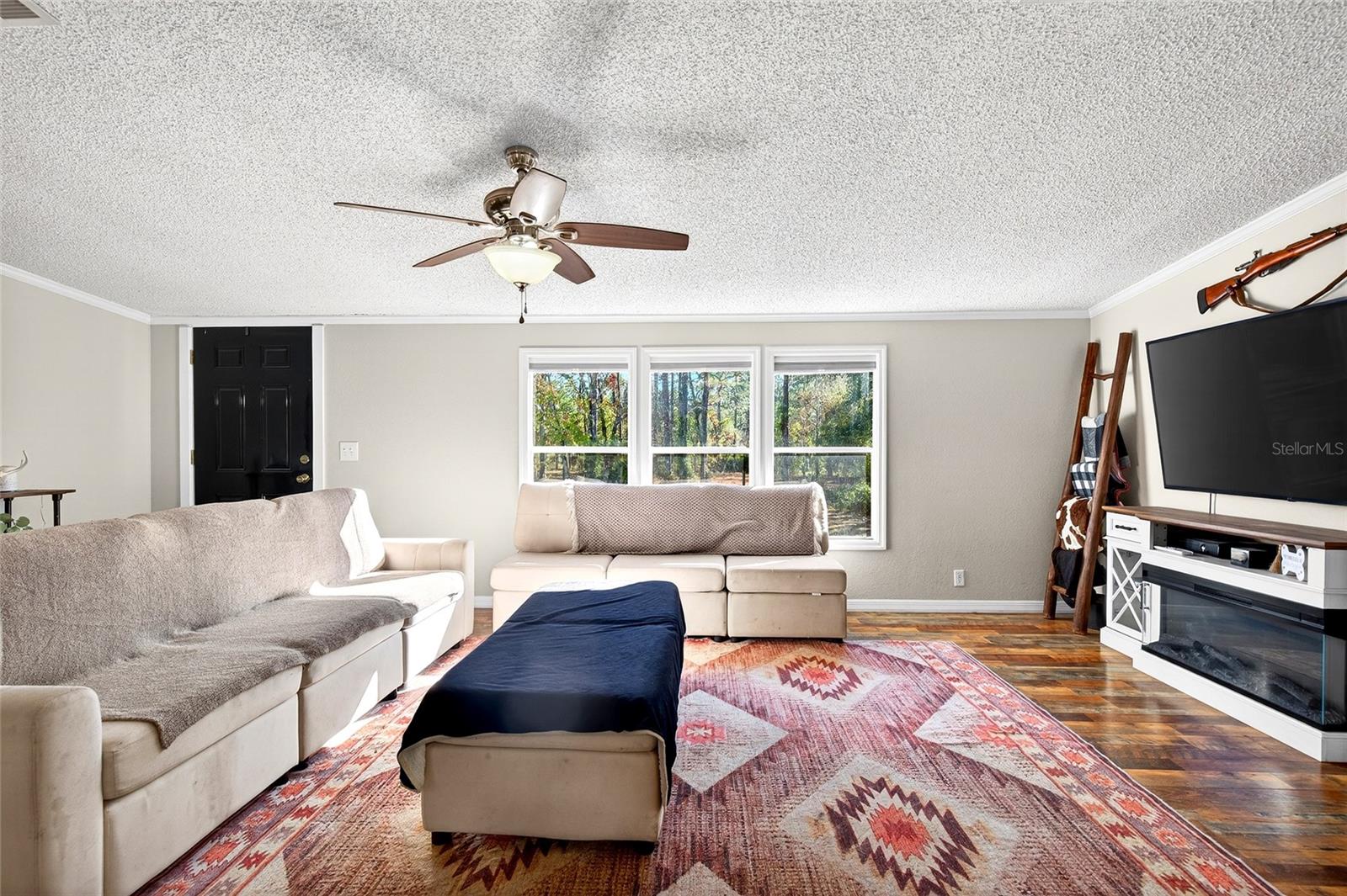 LAKE TROPICANA RANCHETTES 02 - Residential