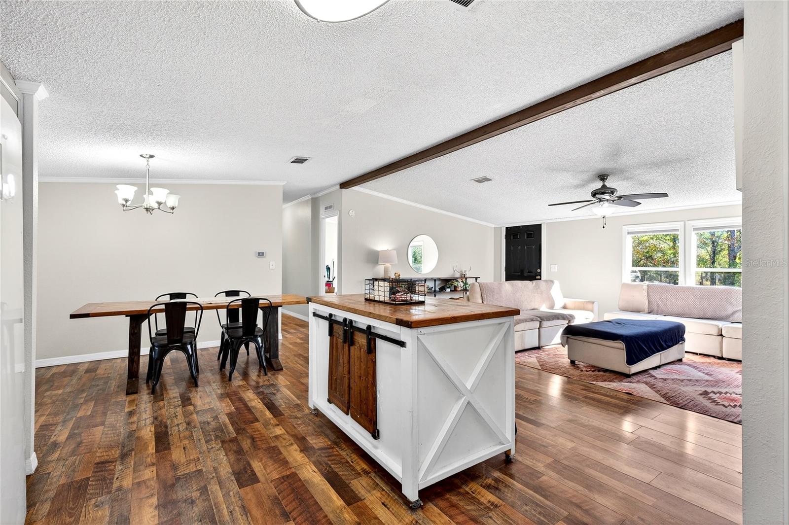 LAKE TROPICANA RANCHETTES 02 - Residential