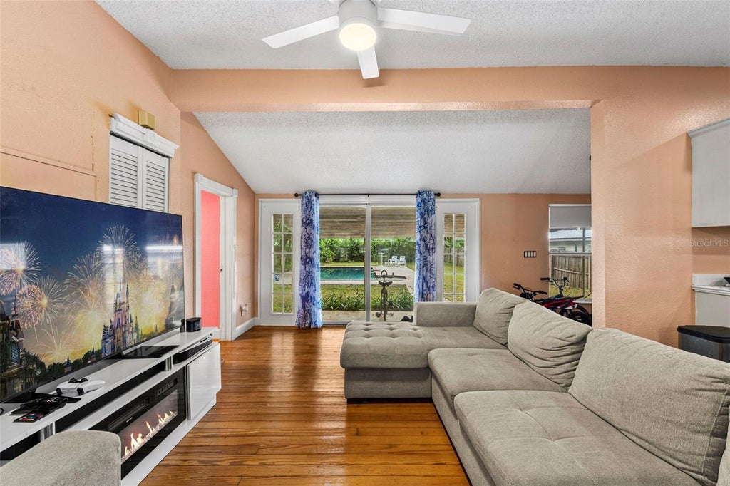 Photo of 1031 Waltham Avenue, Orlando, FL 32809 (MLS # O6439514)