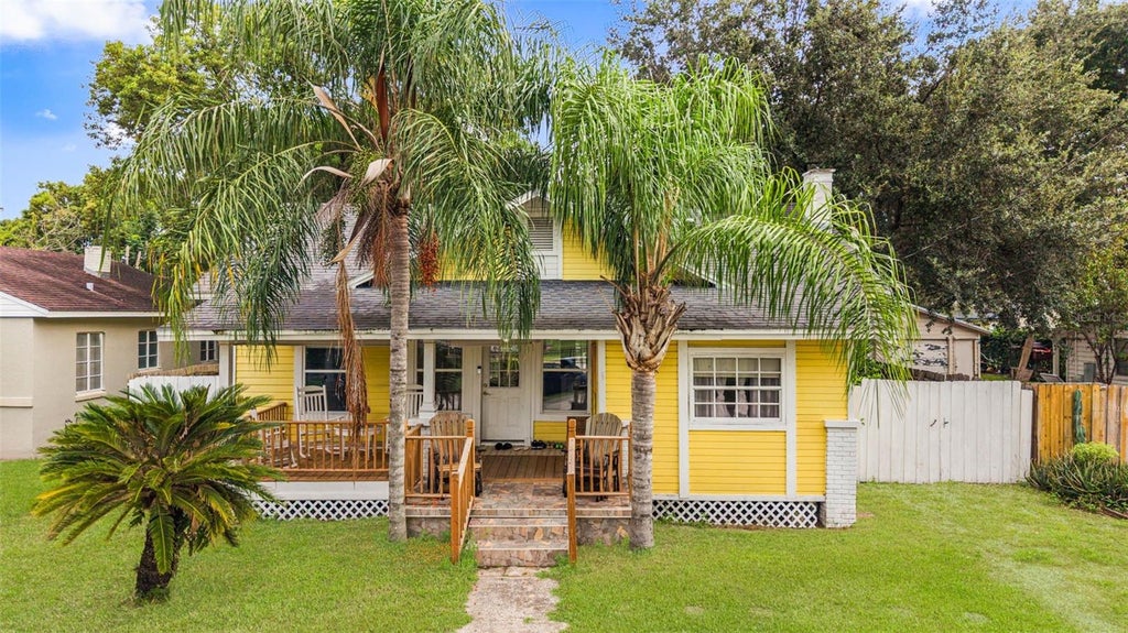 Photo of 1031 Waltham Avenue, Orlando, FL 32809 (MLS # O6439514)