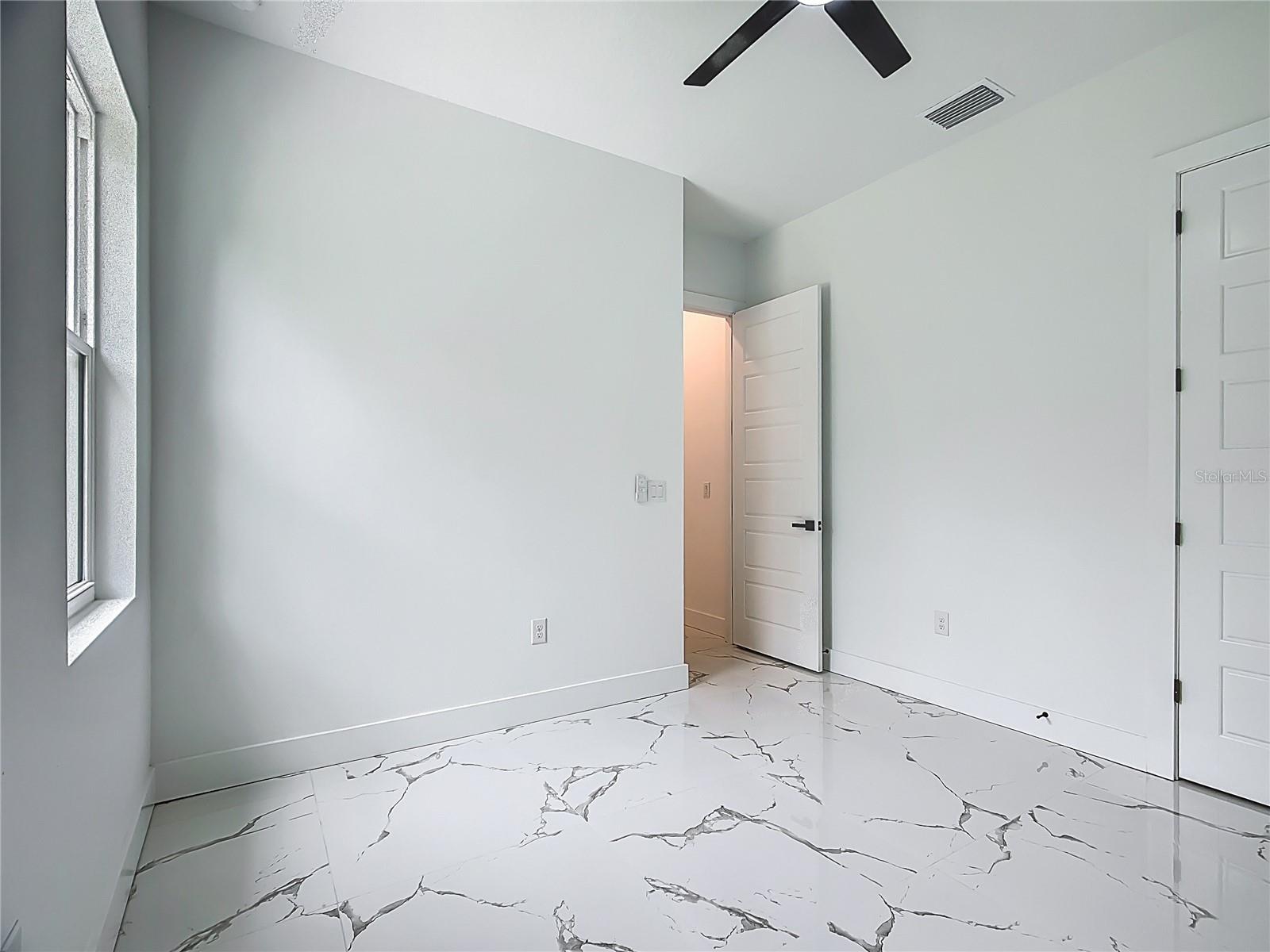 ROCK HAMMOCK - Residential