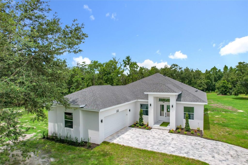 Photo of 2105 Dorman Rock Place, Plant City, FL 33565 (MLS # TB8405266)