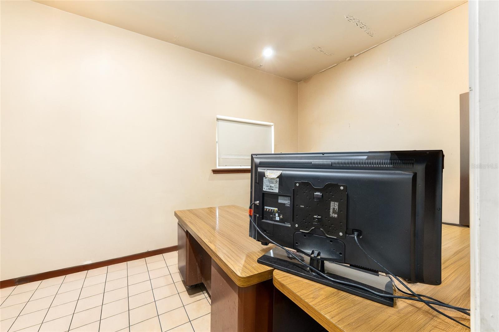 SUMMIT 02 - Residential