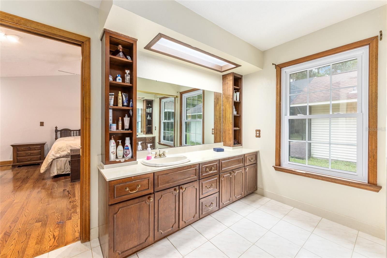 SUMMIT 02 - Residential