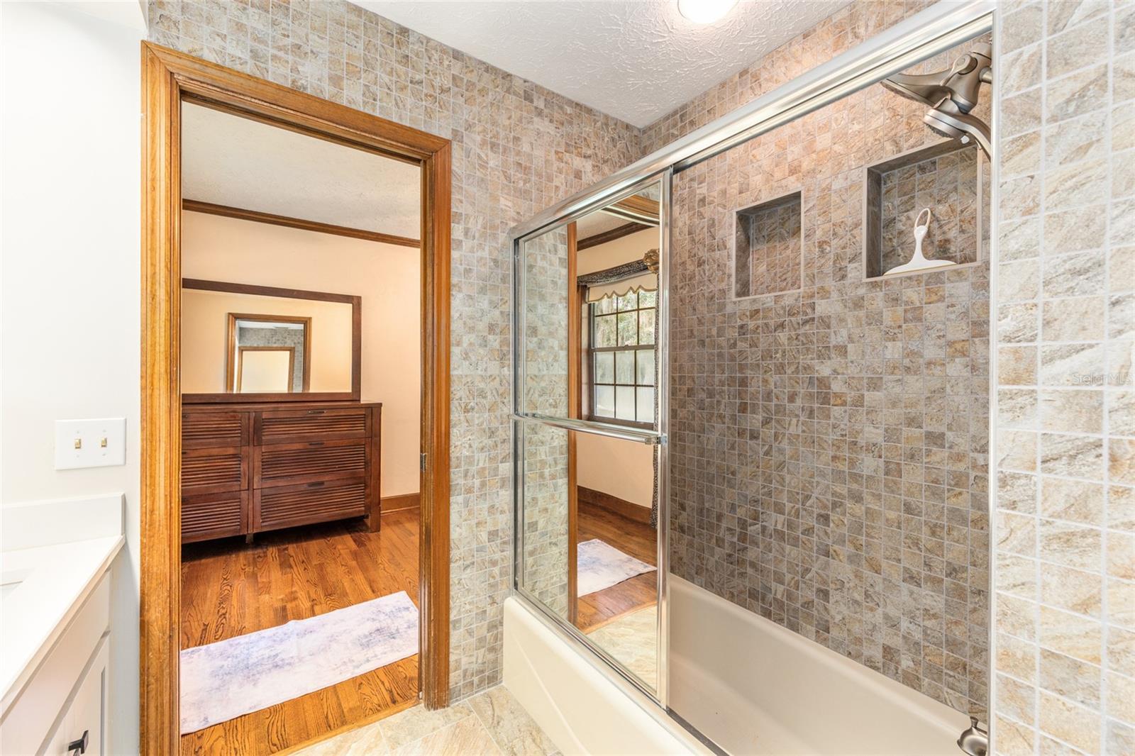 SUMMIT 02 - Residential