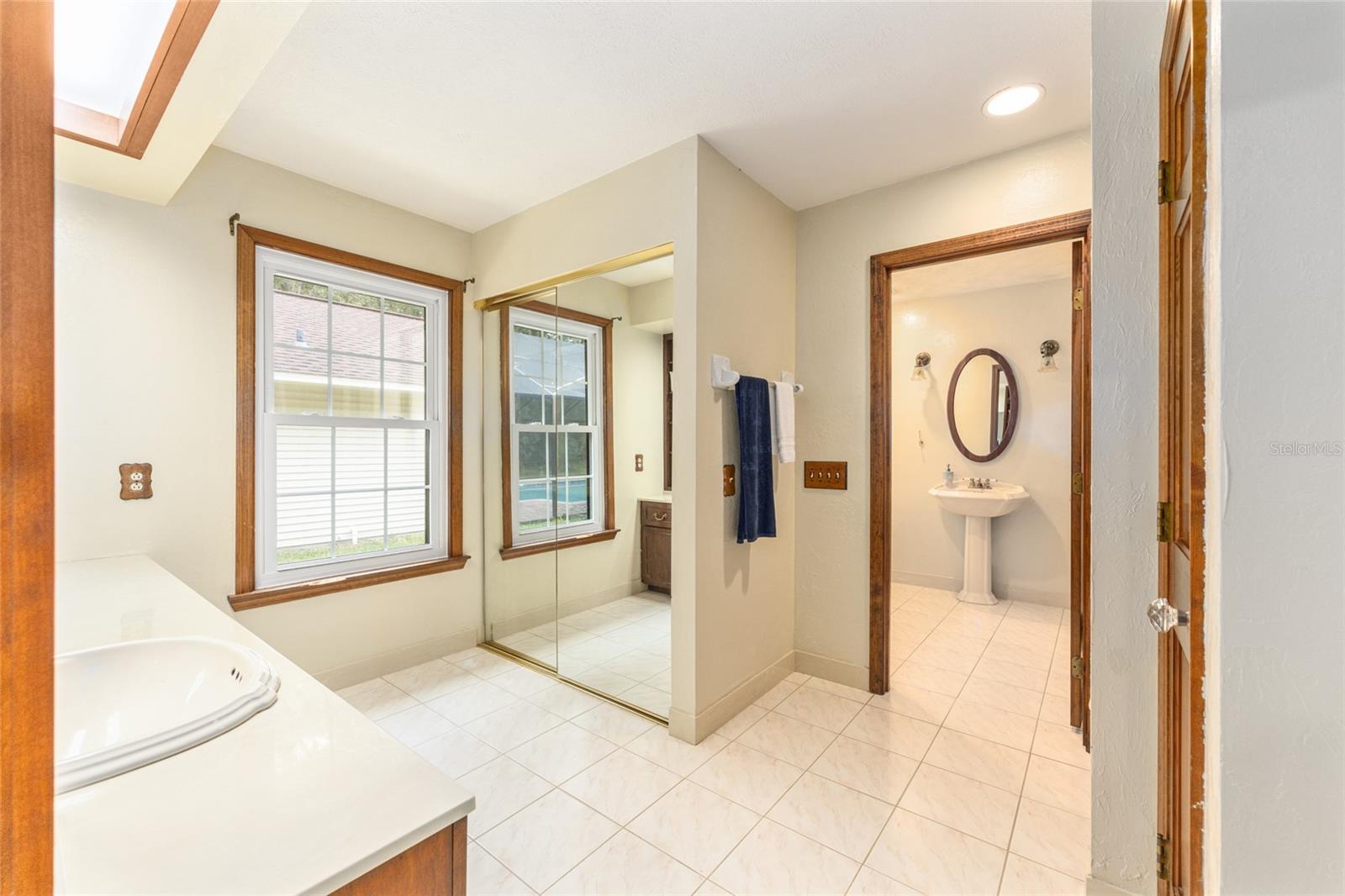 SUMMIT 02 - Residential